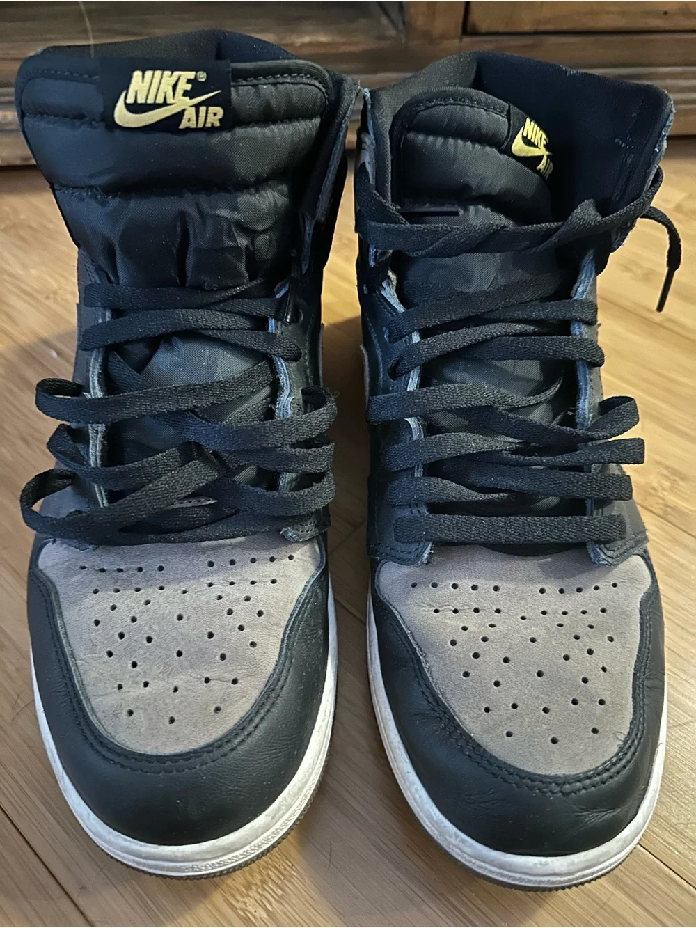 Nike Air Jordan 1 High-Top Sneakers in Black and Gray / Brown